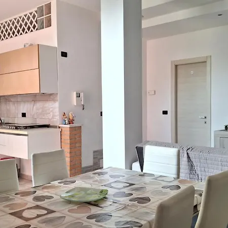 아파트 La Casa Di Anastasya